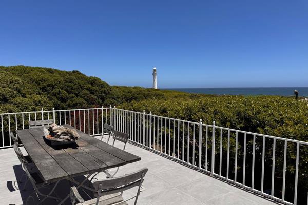 Nestled just meters from the iconic “Kom” in Kommetjie, this exceptional unfurnished long-term rental offers the perfect blend of ...