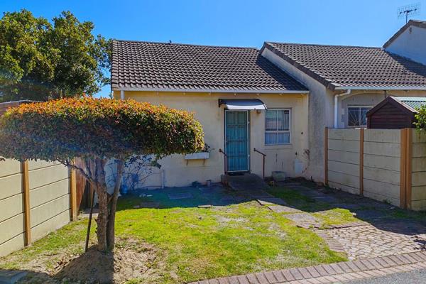 Exclusive Mandate

We are excited to present a charming two-bedroom townhouse located in Longhoat Close.

This inviting townhouse ...