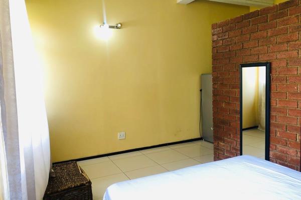 Studio Apartment for Rent in Braamfontein

This well-maintained studio apartment is located in a clean building in the vibrant heart of ...