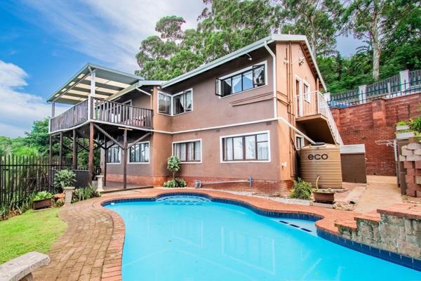 Discover this beautifully designed family home in the leafy suburb of Padfield Park, New Germany. Offering the perfect blend of quiet ...