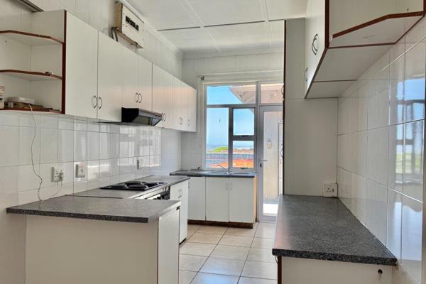 Looking for an apartment to rent  ? look no further , right outside Glenwood Spar.

This apartment is close to Public transport ...