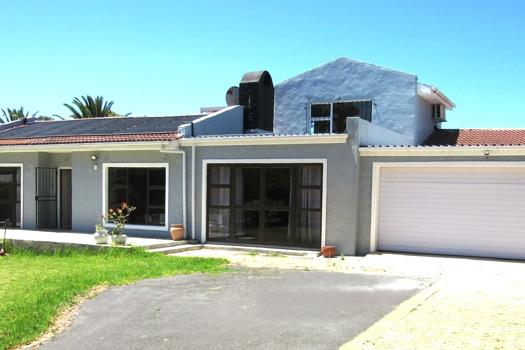 4 Bedroom House for sale in Durbanville Hills