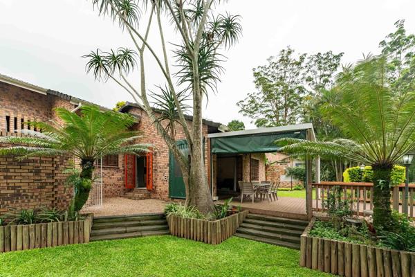 Bidding to Start From R1,850million. Live Modern Auction!
Discover this fresh and stylish simplex, perfectly situated in the heart of ...