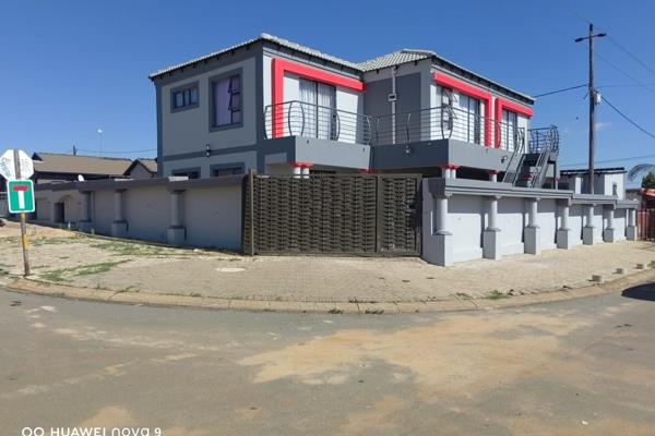 A Lovely 3Bedroom Home For Sale at Clayville Ext 33 Midrand Calling All ...