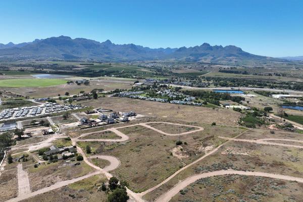 Your Dream Awaits

Nature Meets Luxury

Nestled just 5 kilometers from the charming town of Stellenbosch, Longlands Estate offers ...