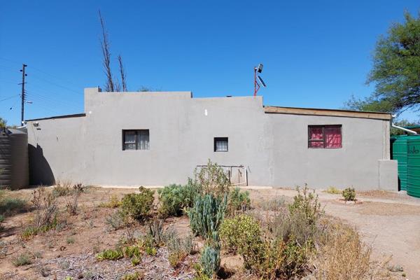 Nestled in a tranquil and quiet little town in the heart of the Karoo, this unique ...