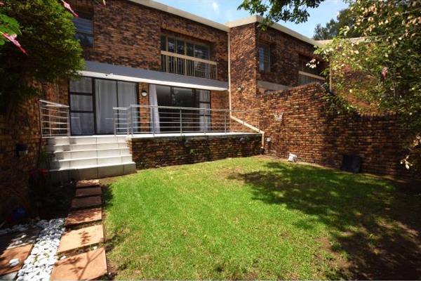 Stylish 3-Bedroom Townhouse for Rent in the Heart of Sandton!

Experience modern living in this beautifully renovated double-storey ...