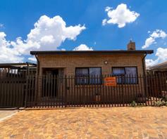 House for sale in Lenasia Ext 6