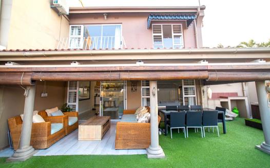 3 Bedroom Townhouse for sale in Umhlanga Central