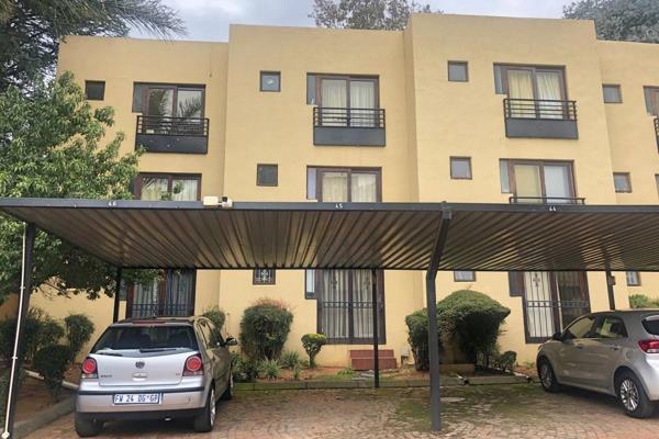 Located in the bustling heart of Sandton, this elegant 1-bedroom, 1-bathroom apartment ...