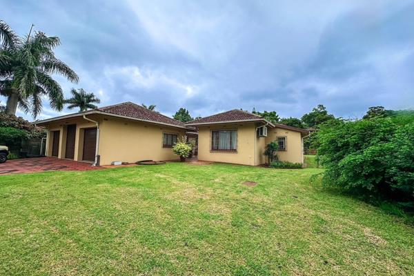 Nestled in the heart of Nyala Park, this level property offers the perfect combination of modern living and classic charm. Ideally ...