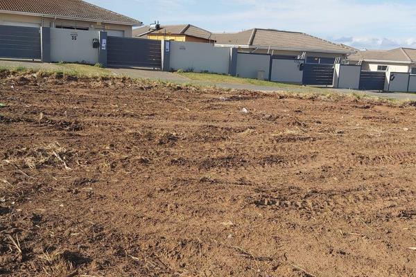 We at URBAN LINK East London Branch, are very excited to present this vacant plot nestled with in the heart of Gonubie and where all ...