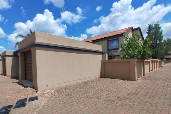 This lovely property offers you the following:

2 Bedrooms
1 Full Bathroom
Guest toilet
Open plan living area - Lounge and ...