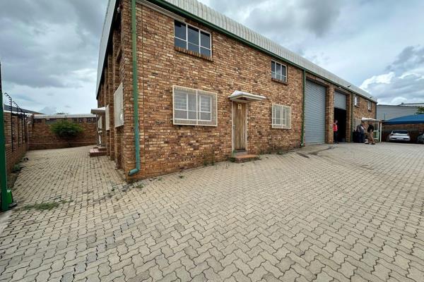 This 325sqm warehouse in Laserpark is available for rental at R22,750 per month, excluding VAT and utilities. The property offers ...