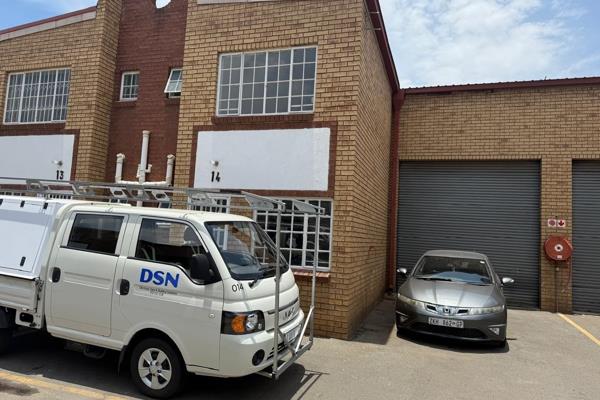 This 260sqm neat industrial unit is available to let at R9,500 per month, excluding VAT ...