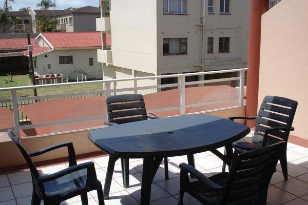 Very comfortable fully furnished apartment to rent in the heart of Uvongo. Within walking distance to the beach and local shops. 
This ...