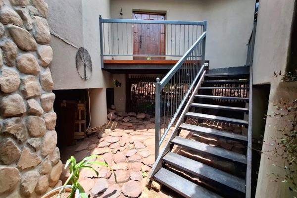 This home is perfect for bushveld getaways and for permanent occupation spectacular setting amongst many cliffs and Kloofs in the ...