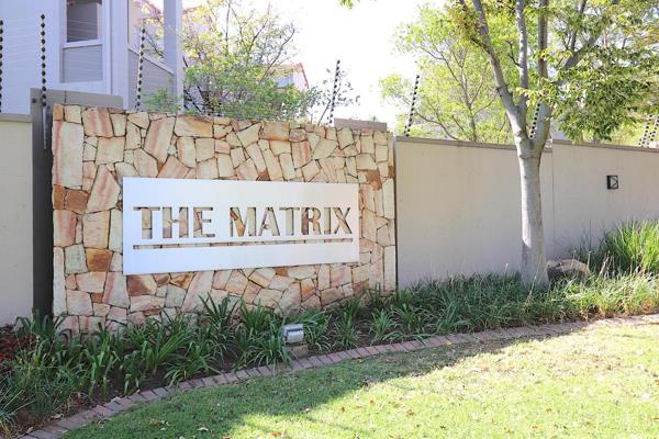 The Matrix

Bright, spacious, modern apartment in a secure lifestyle complex.

This ...