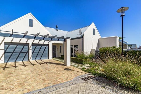 EXCLUSIVE SOLE MANDATE
Centrally positioned in the sought-after Schonenberg Estate, this ...