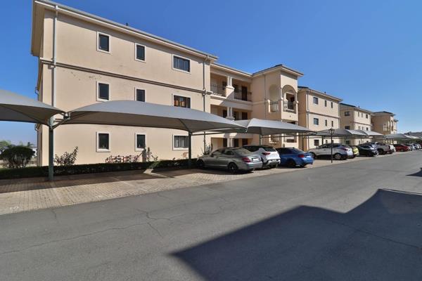 This stunning 2-bedroom apartment in a highly sought-after area of Midrand offers modern ...