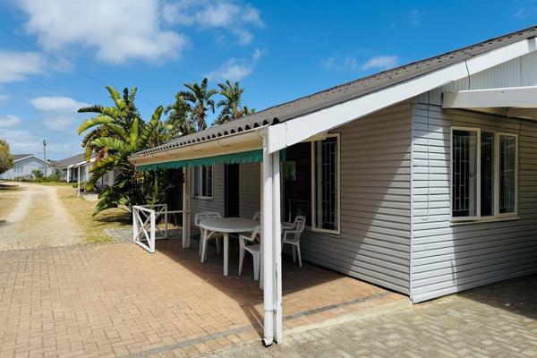 Looking for a short- to medium-term rental? This fully furnished beach cottage in the eco-conscious Meerensee Nature Estate, nestled ...