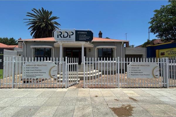 Large and Spacious Commercial Office Space/ House @R1 499 000.00 urgent sale. - Level 3 Commercial Business Rights, Good Investment. ...