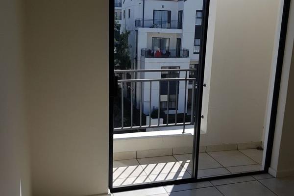 Comfortable, stunning  1   BEDROOM UNIT TO LET IN  WELL SORT AFTER COMPLEX IN OAKDENE, JHB SOUTH This 1 bed 1bath unit is situated on ...