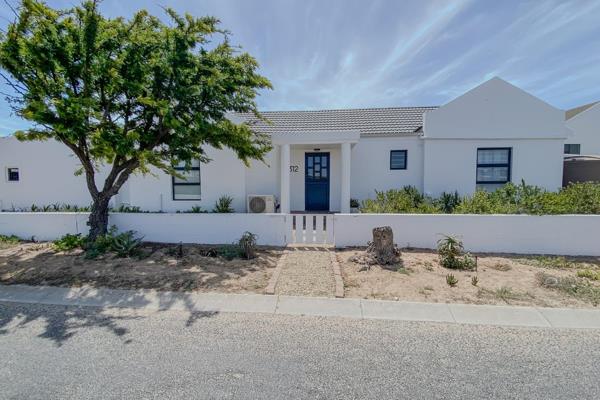 Unparalleled Coastal Living - St Helena Bay

This exceptional second-row 220m2 home ...