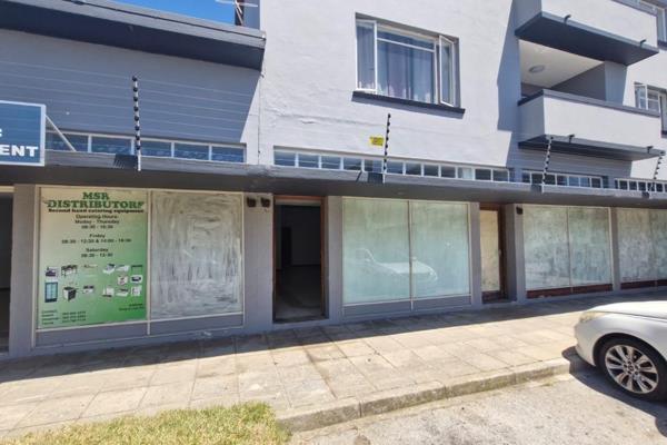 LINTON COURT | LINK ROAD | LINTON GRANGE | 80 SQM RETAIL SHOP

This 80 sqm ground floor ...