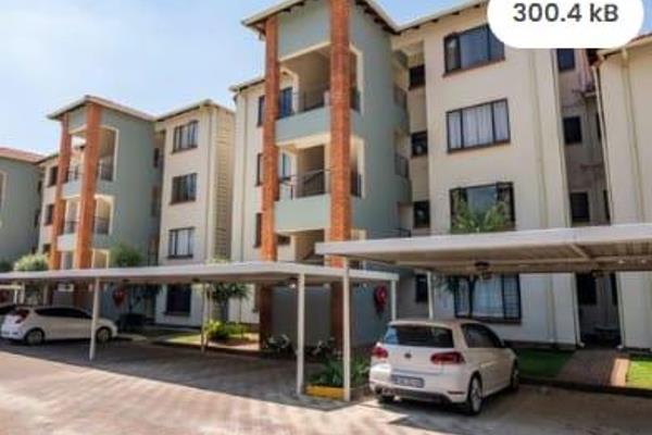 This stunning upmarket unit for lease is in a very sought after area, security estate.

The unit includes 2 spacious bedrooms with ...