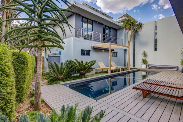 Please see video at the bottom off the of the listing or advert.

This ultra-modern and elegant home is located in the prestigious ...