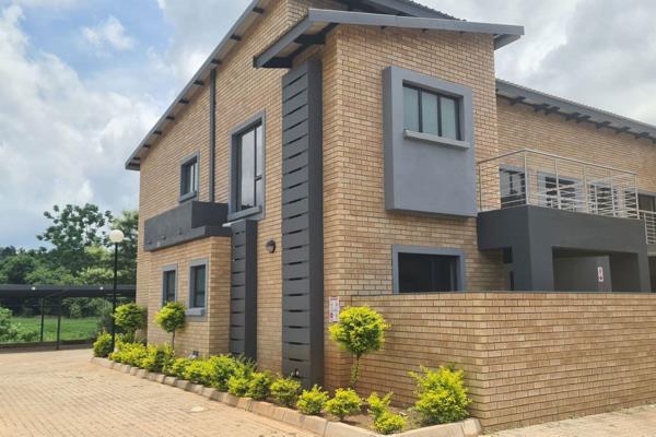 Newly built 3 bedroom Townhouse for sale in Aqua Park.
The property is situated in secure complex with 24 hour security.

3 Bedrooms
2 ...