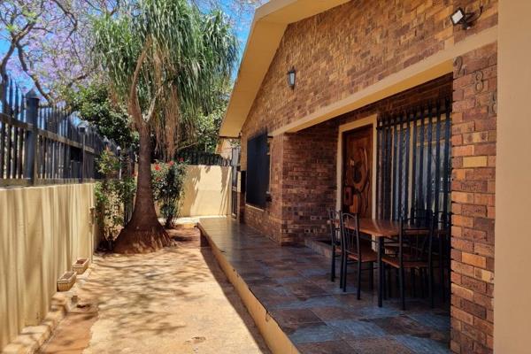 Situated in the heart of Laudium, this well maintained 5- bedroom home offers ...