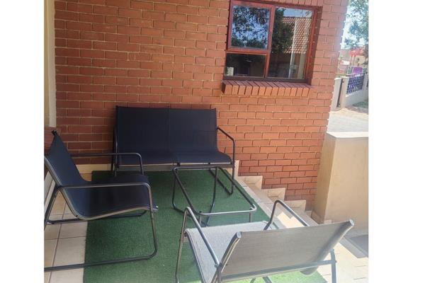 Welcome to your perfect rental retreat in Thornhill, Limpopo, South Africa! This charming 3-bedroom apartment offers a unique ...