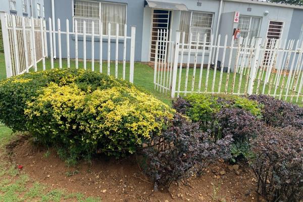 This is a gem of a property! The Ridgeway area in Johannesburg is really
appealing for families and investors alike, given its leafy ...