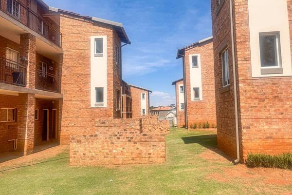 Invest in security with this one bedroom apartment in the well secured Newmark Estate in the East of Pretoria.  
The property features ...