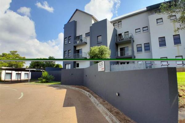 Experience the ultimate in comfort and convenience in this beautifuly appointed 2 bedroom 1.5 bathroom ground floor apartment ...