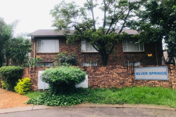 Well looked after and neat complex in the heart of Highveld 
Consist of 2 spacious ...