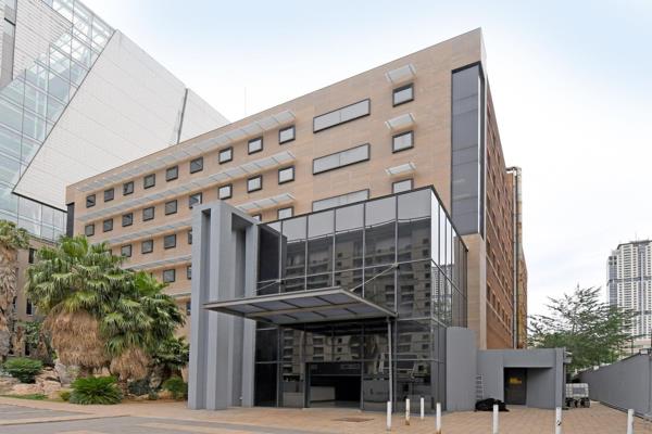 Prime Commercial Office Space on Grayston Drive, Sandown, Johannesburg
GLA: 7,000m2 (easily subdivisible across four floors)
Positioned ...