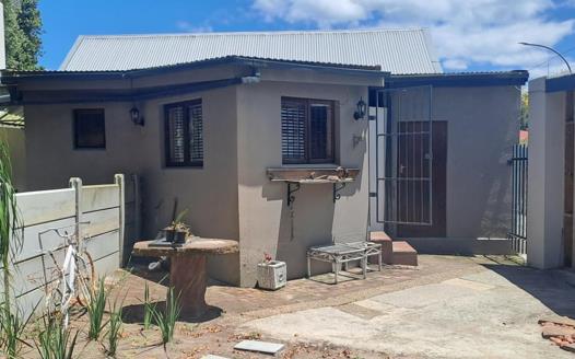 4 Bedroom House for sale in Bodorp