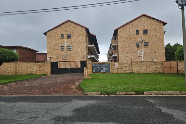 Beautiful 2 bedroom 2 bathroom flat for sale with big open plan small balcony.  The kitchen has a new hob and zink being installed.  ...