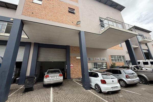 Sole mandate. This 334m2 warehouse in Halfway House Midrand, is available for sale and ...