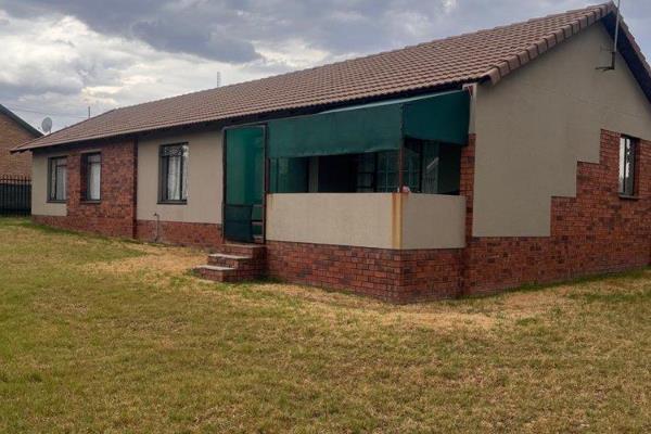 Spacious Family Home for Rent in Secunda Ext 22

Location: Quiet and well-maintained area of Secunda Ext 22
Availability: Immediately ...