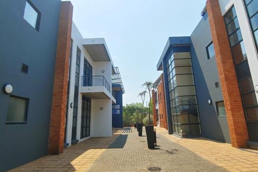 Commercial Property to rent in Highveld