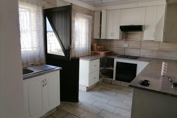 Beautiful three bedroom house in Lotus Gardens

This beautiful house offers
Double ...