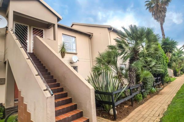 This charming first-floor townhouse, located on the border of Pomona, Brentwood Park, and Benoni, is brimming with potential and offers ...