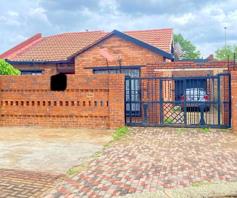 House for sale in Dhlamini