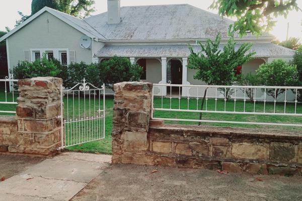 VICTORIAN STYLE FAMILY HOME
This GEM is for sale at only R880,000 and this is what you ...