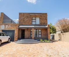 Townhouse for sale in Milnerton Ridge