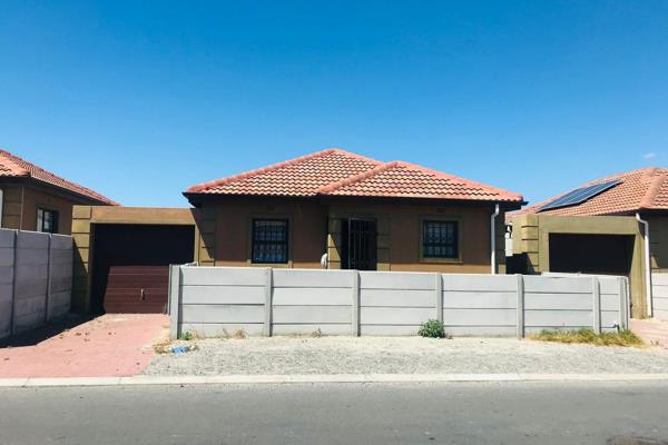 3-Bedroom House for Sale in Mitchells Plain

This property features three bedrooms, two bathrooms, and an open-plan lounge and kitchen ...